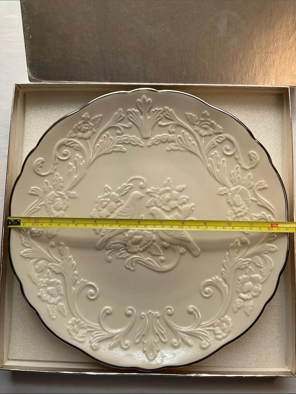 Lenox beautiful cream